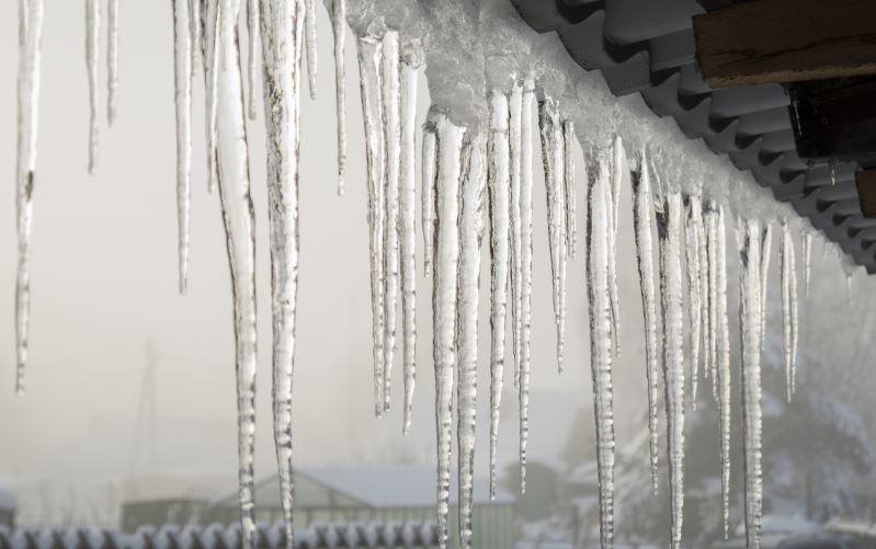 ICE DAM MYTHS YOU SHOULD IGNORE